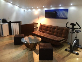 Гостиница Studio cosy au centre de Couvet  Куве